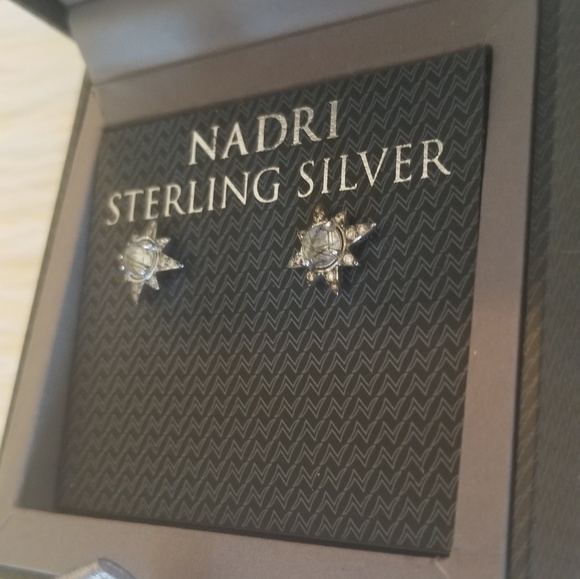NWT* Nadri Celesstial Star Earrings - Picture 4 of 4
